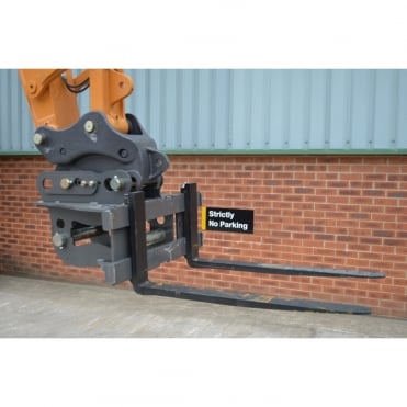 DROMONE PALLET FORKS To Suit 13 Ton & 21 Ton Machines.