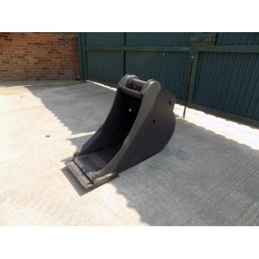 MILLER 18 " (450mm) Scoop Digging Bucket with Bolt On Reversible Edge To Suit 13 Tonne Excavator